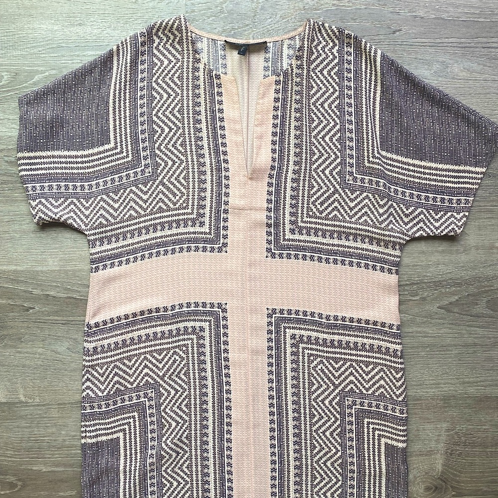 BCBG Maxazira Dress, size Medium. Perfect to wear to Sunday brunch. Easy-peasy!